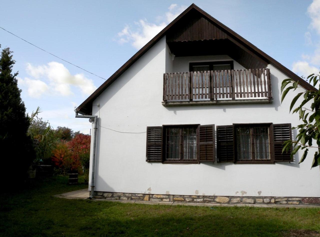 Holiday Home Balatonalmadi/Balaton 17936 Lucernas Eksteriør bilde